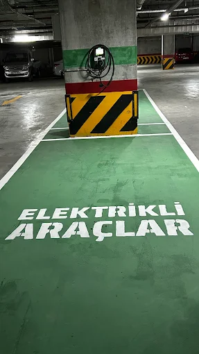 Şarj İstasyonu